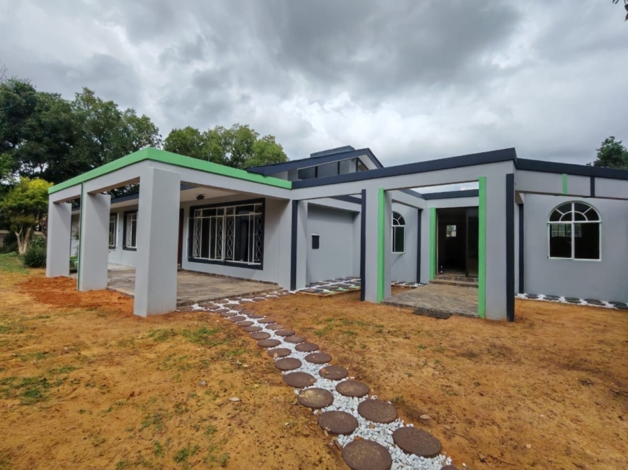 4 Bedroom Property for Sale in Three Rivers Gauteng