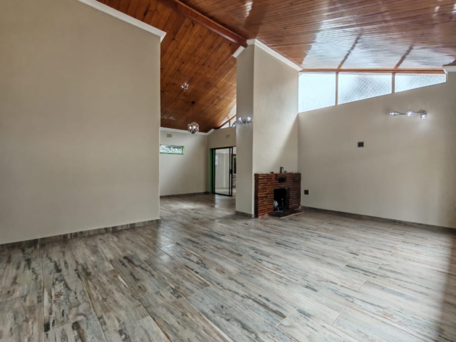 4 Bedroom Property for Sale in Three Rivers Gauteng