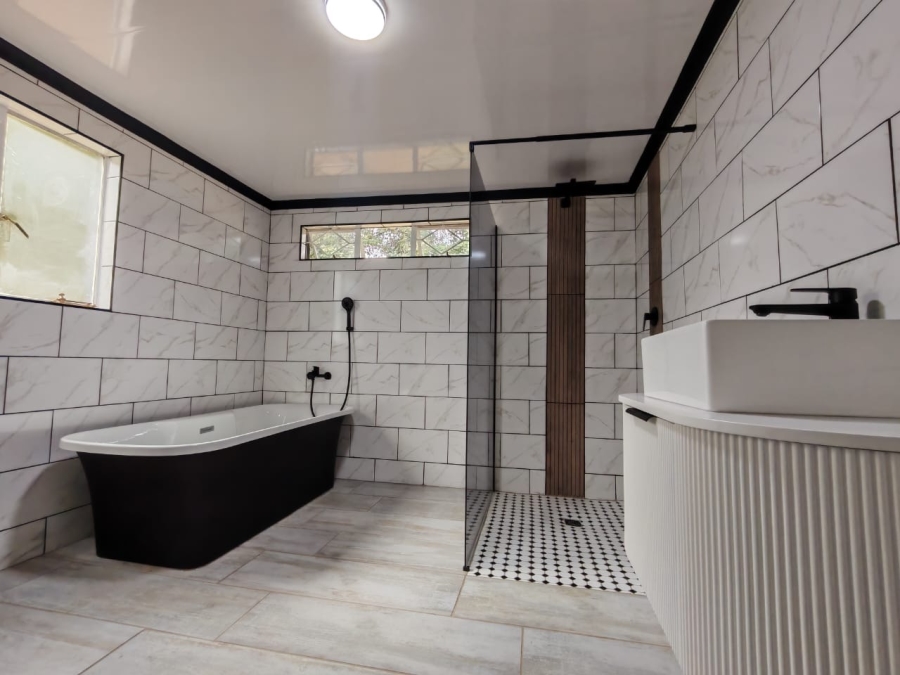 4 Bedroom Property for Sale in Three Rivers Gauteng