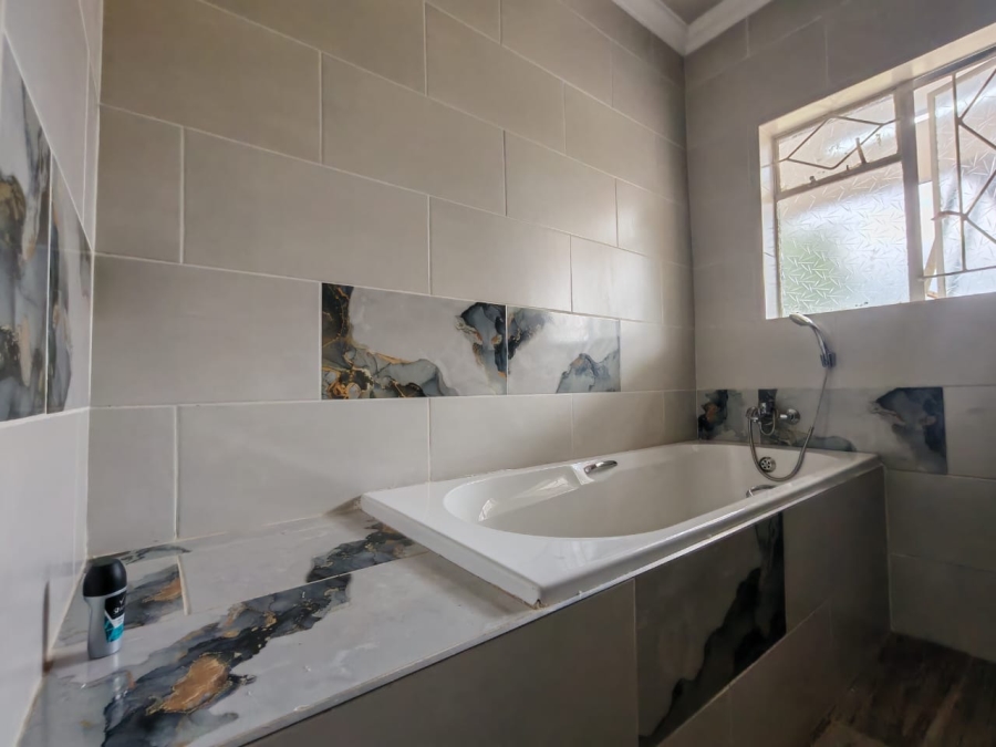 4 Bedroom Property for Sale in Three Rivers Gauteng