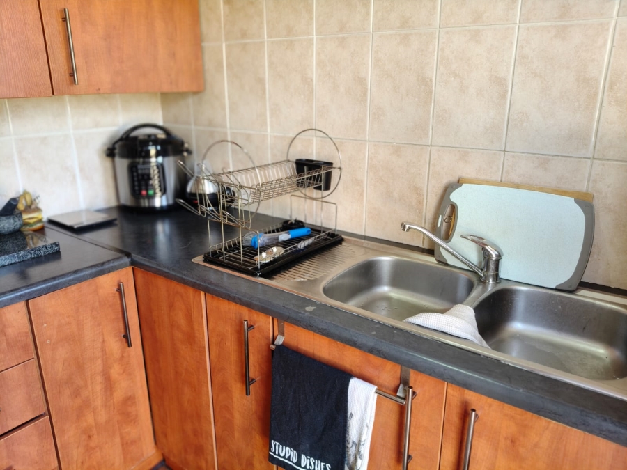 To Let 3 Bedroom Property for Rent in Kookrus Gauteng