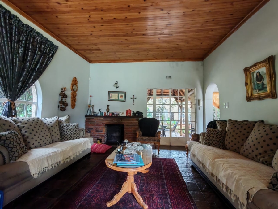 5 Bedroom Property for Sale in Glen Donald A H Gauteng