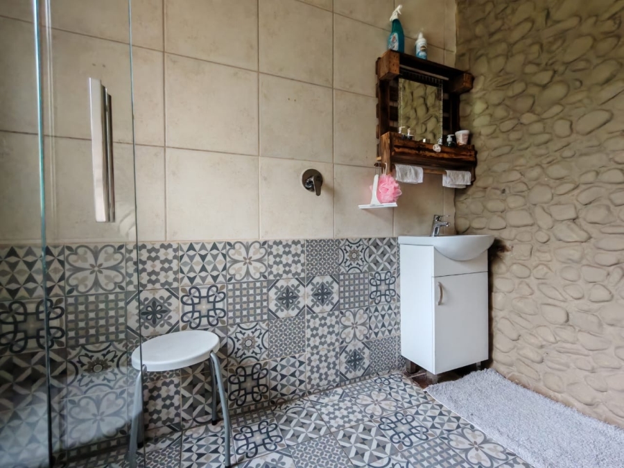 5 Bedroom Property for Sale in Glen Donald A H Gauteng