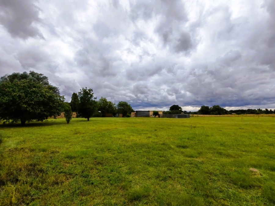 5 Bedroom Property for Sale in Glen Donald A H Gauteng