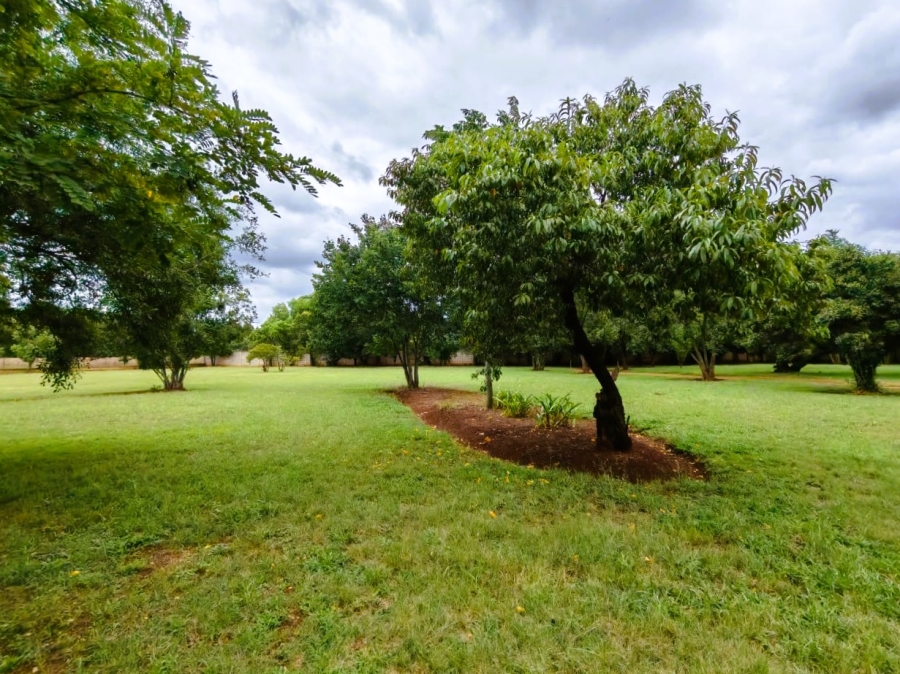 5 Bedroom Property for Sale in Glen Donald A H Gauteng