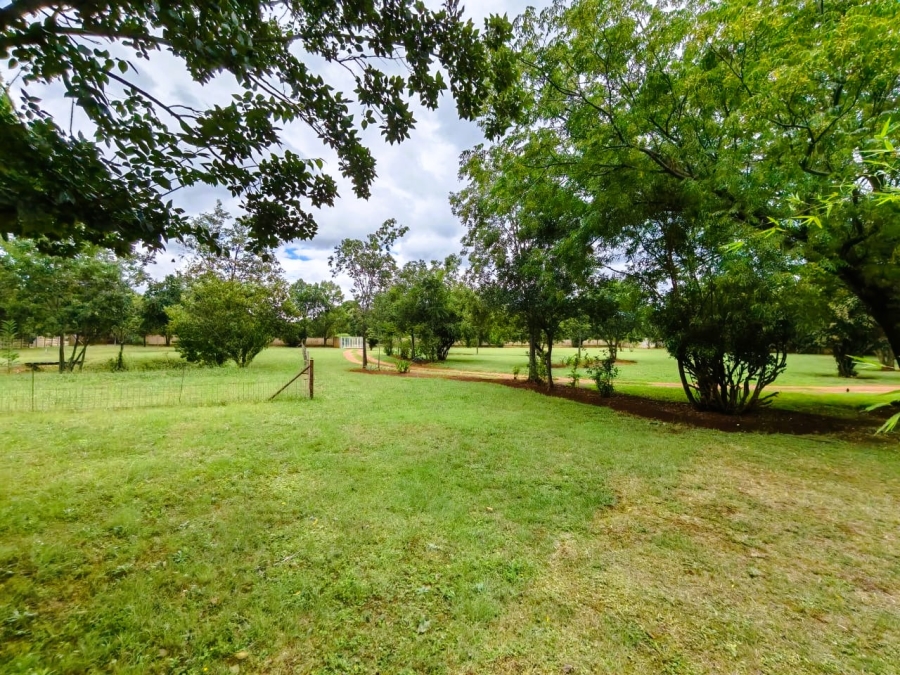 5 Bedroom Property for Sale in Glen Donald A H Gauteng