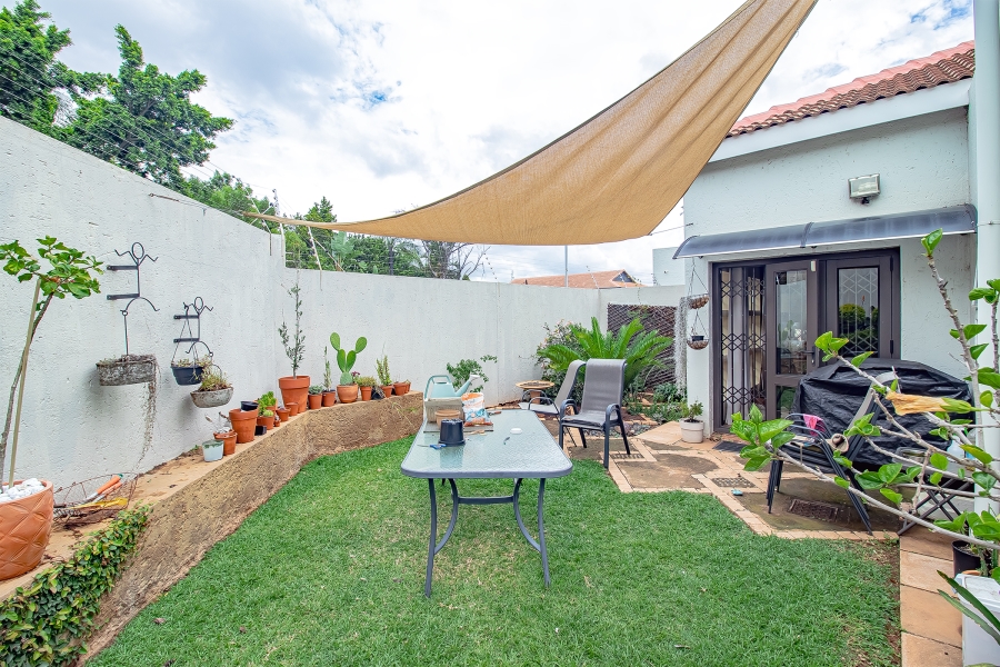 3 Bedroom Property for Sale in Faerie Glen Gauteng