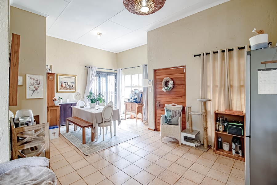 3 Bedroom Property for Sale in Faerie Glen Gauteng
