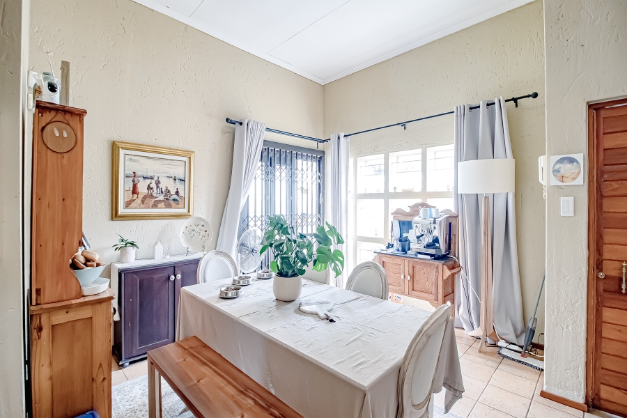 3 Bedroom Property for Sale in Faerie Glen Gauteng