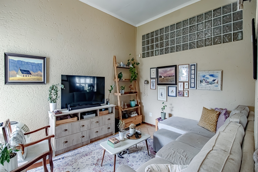 3 Bedroom Property for Sale in Faerie Glen Gauteng