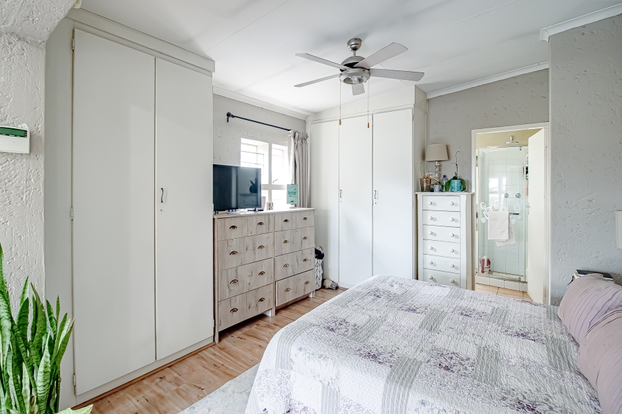 3 Bedroom Property for Sale in Faerie Glen Gauteng