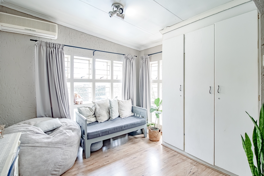 3 Bedroom Property for Sale in Faerie Glen Gauteng