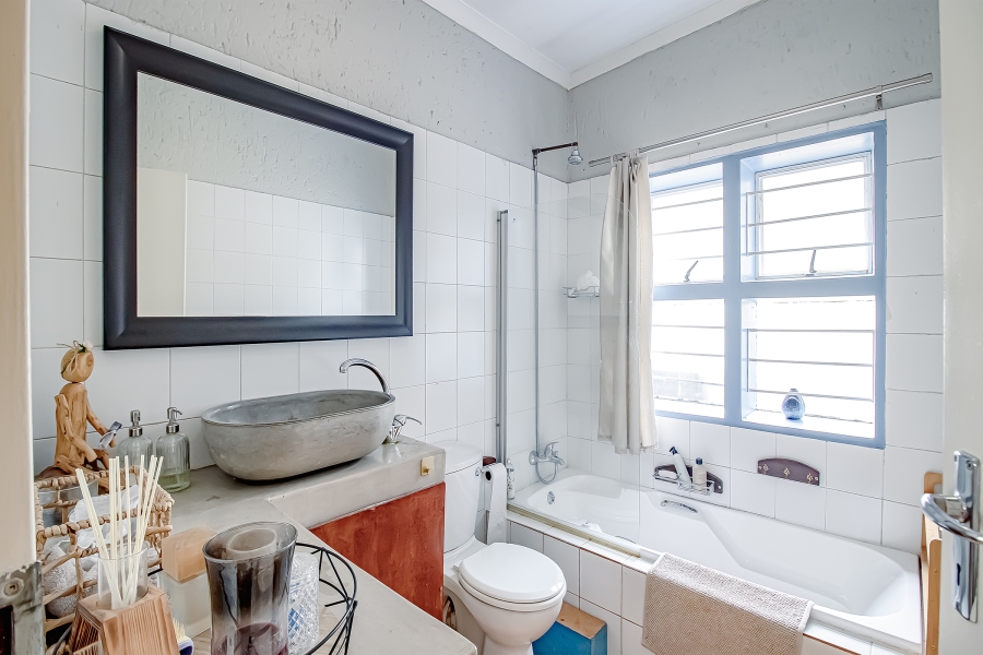 3 Bedroom Property for Sale in Faerie Glen Gauteng