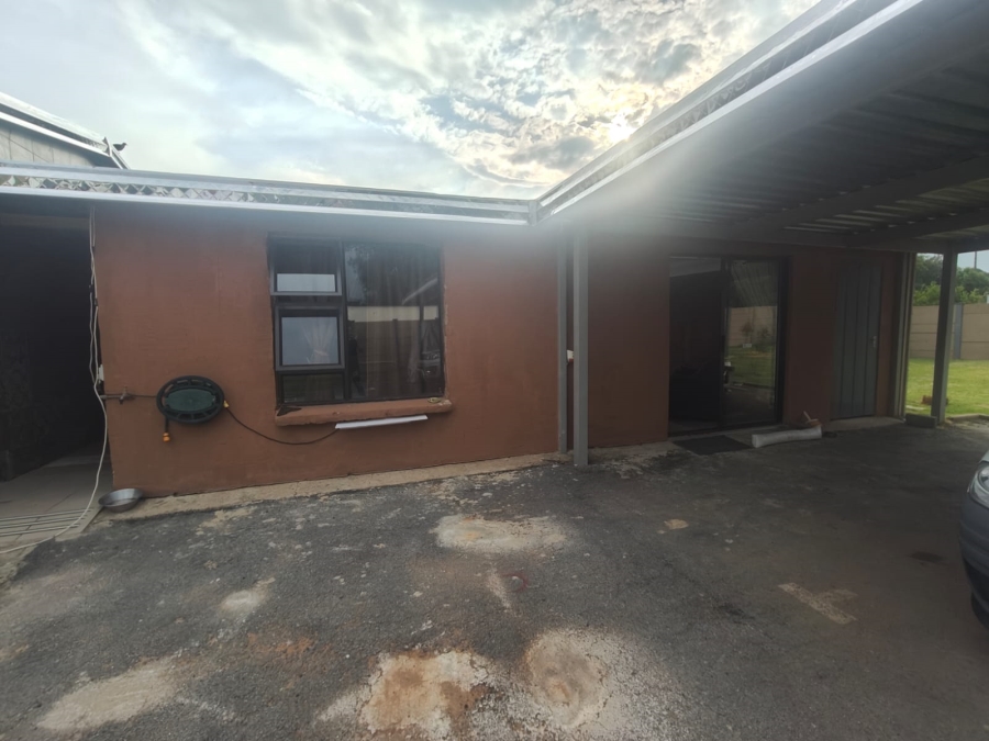 To Let 1 Bedroom Property for Rent in Sonland Park Gauteng