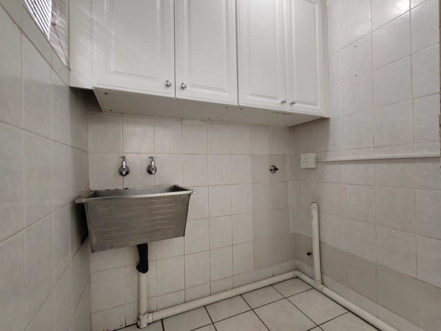 To Let 3 Bedroom Property for Rent in Three Rivers Proper Gauteng