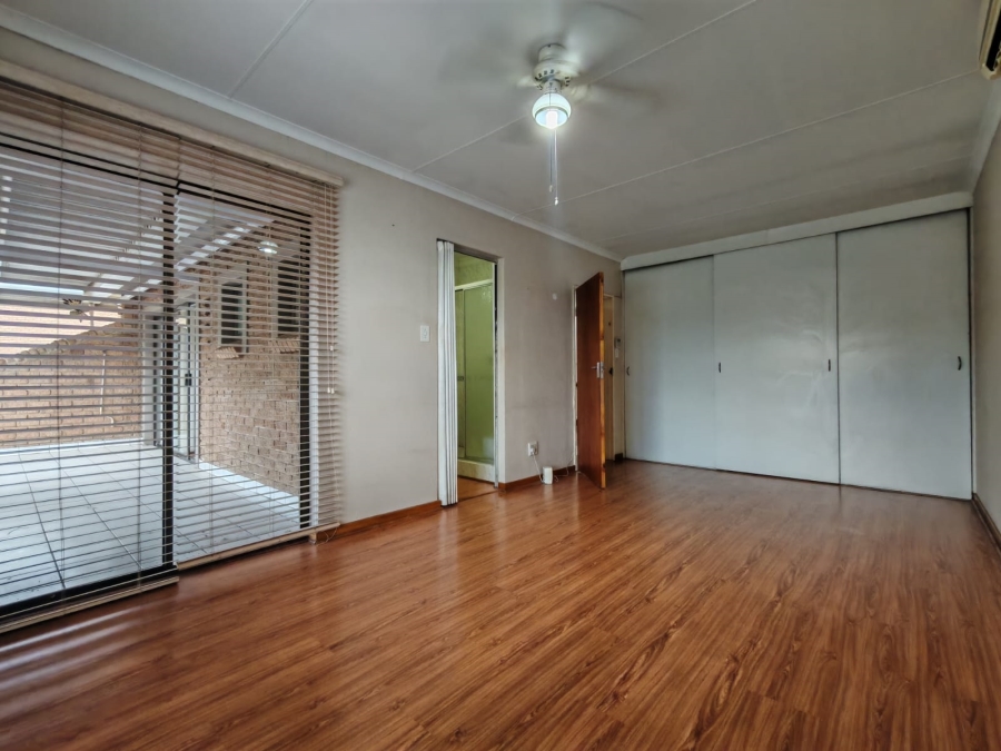 To Let 3 Bedroom Property for Rent in Three Rivers Proper Gauteng