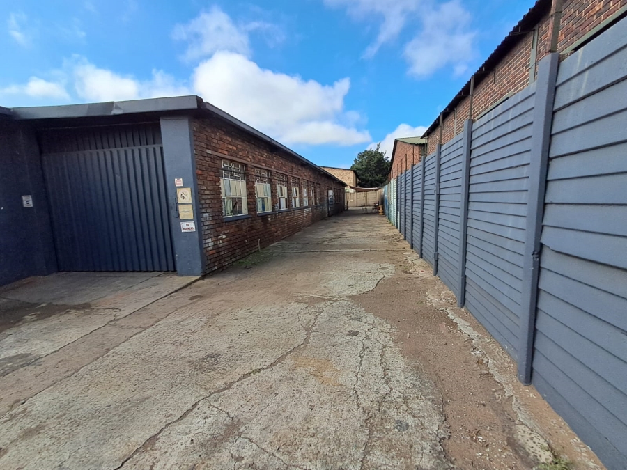 To Let commercial Property for Rent in Duncanville Gauteng