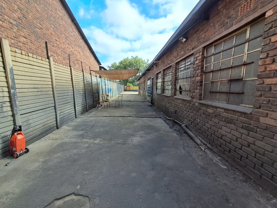 To Let commercial Property for Rent in Duncanville Gauteng