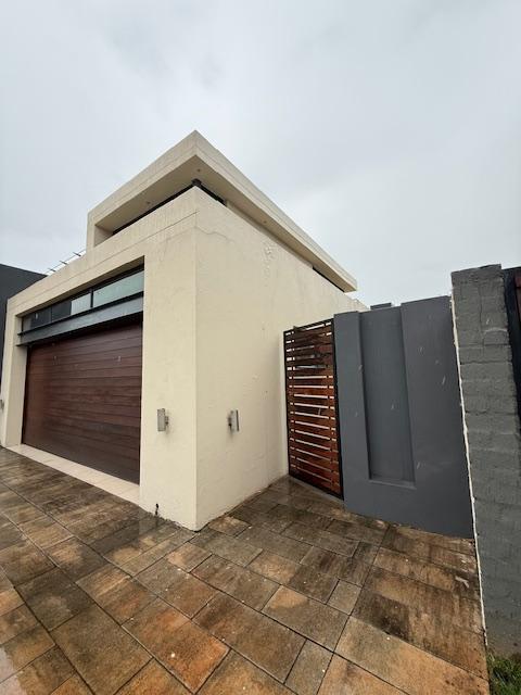 1 Bedroom Property for Sale in Serengeti Lifestyle Estate Gauteng