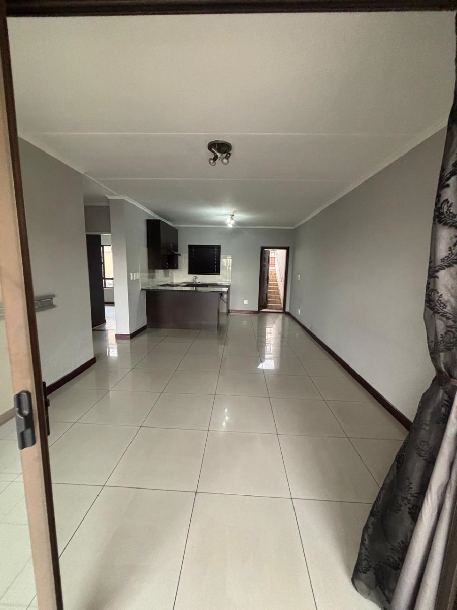 2 Bedroom Property for Sale in Carlswald Gauteng