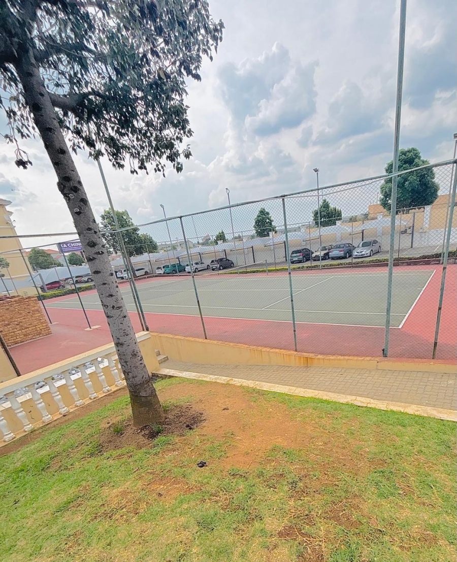 2 Bedroom Property for Sale in Carlswald Gauteng