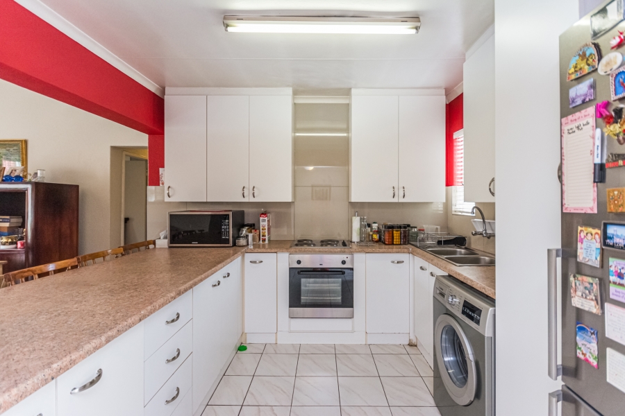 3 Bedroom Property for Sale in Sandown Gauteng