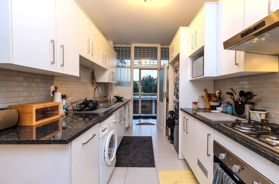 2 Bedroom Property for Sale in Dunkeld West Gauteng