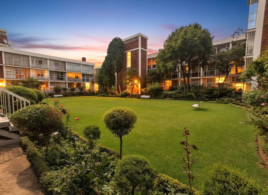 2 Bedroom Property for Sale in Dunkeld West Gauteng