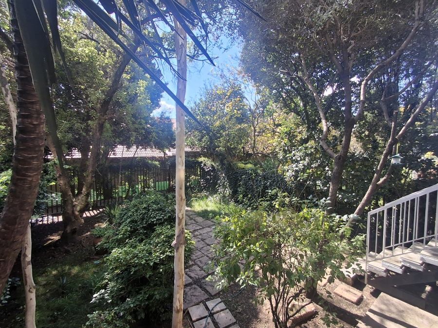 2 Bedroom Property for Sale in Dunkeld West Gauteng
