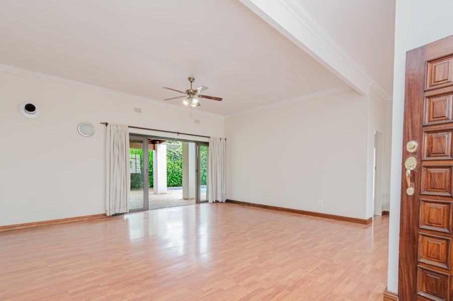 7 Bedroom Property for Sale in Greenside Gauteng