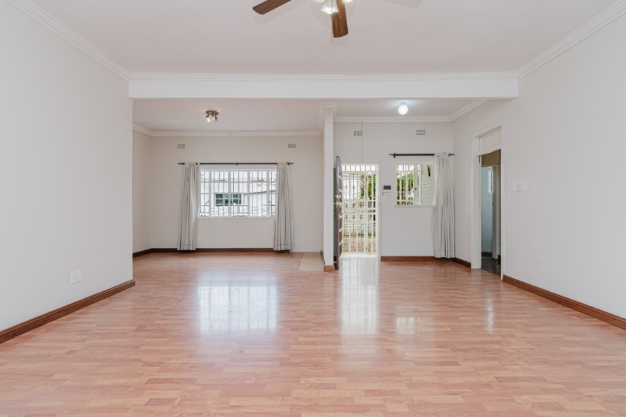 7 Bedroom Property for Sale in Greenside Gauteng