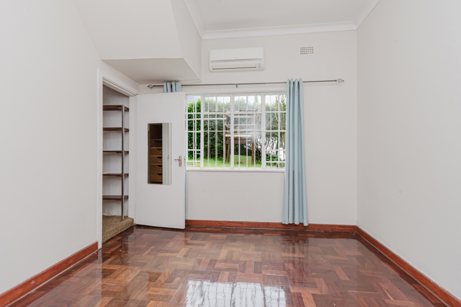 7 Bedroom Property for Sale in Greenside Gauteng