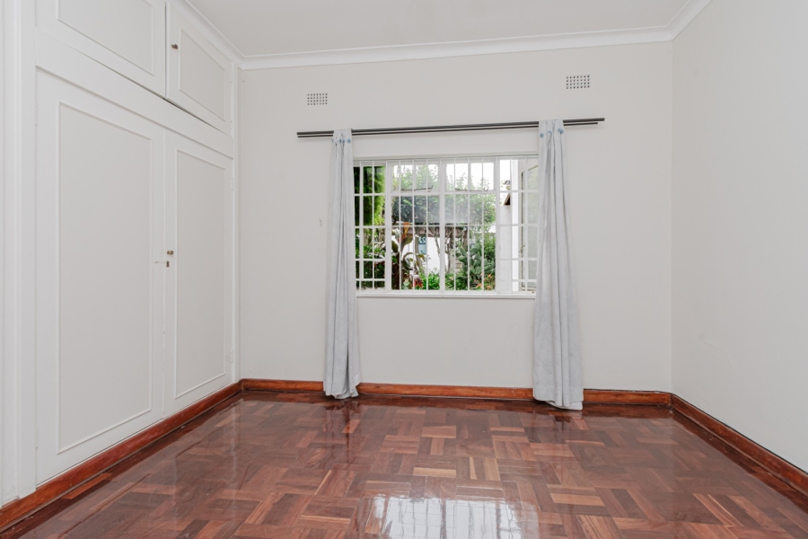 7 Bedroom Property for Sale in Greenside Gauteng