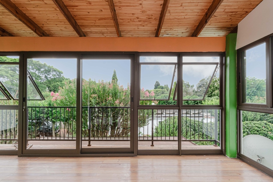 7 Bedroom Property for Sale in Greenside Gauteng