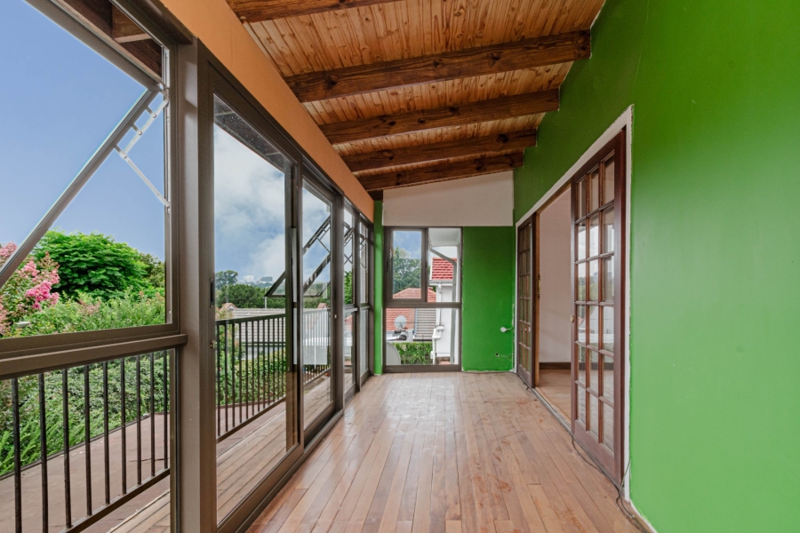 7 Bedroom Property for Sale in Greenside Gauteng