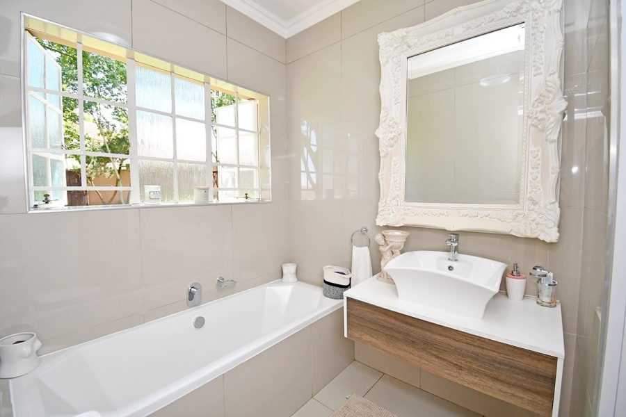 3 Bedroom Property for Sale in River Club Gauteng