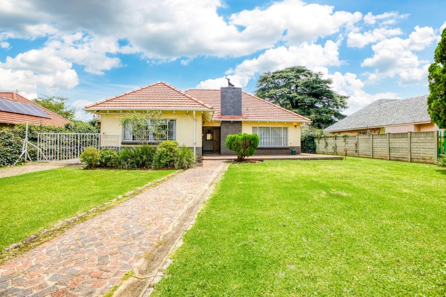 4 Bedroom Property for Sale in Linden Gauteng