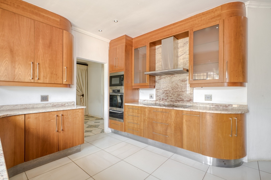 4 Bedroom Property for Sale in Linden Gauteng