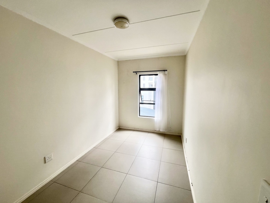 2 Bedroom Property for Sale in Erand Gardens Gauteng