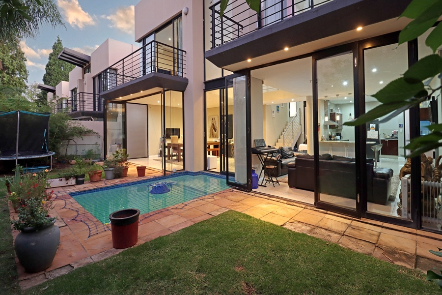 3 Bedroom Property for Sale in Bryanston Gauteng