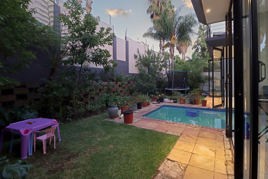 3 Bedroom Property for Sale in Bryanston Gauteng