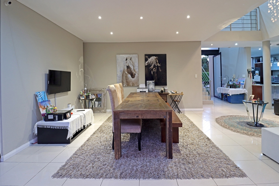 3 Bedroom Property for Sale in Bryanston Gauteng