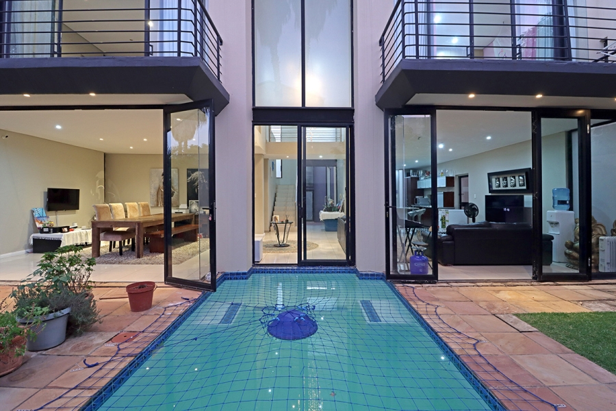 3 Bedroom Property for Sale in Bryanston Gauteng