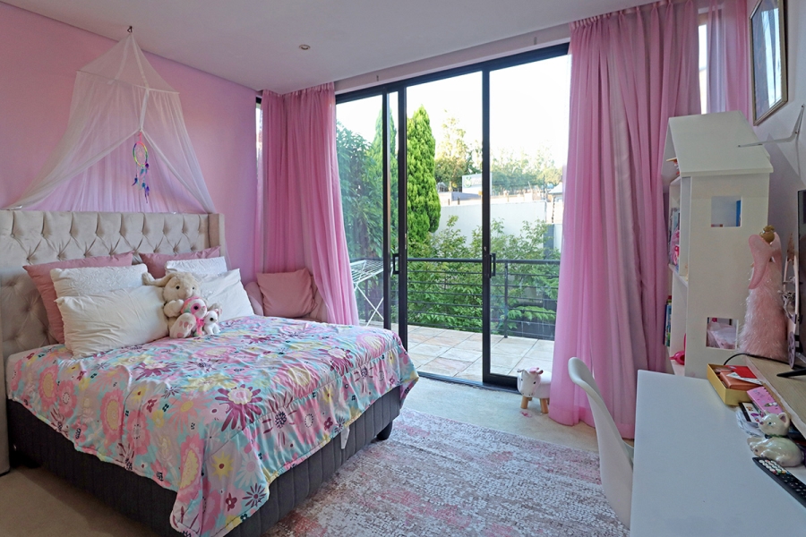 3 Bedroom Property for Sale in Bryanston Gauteng