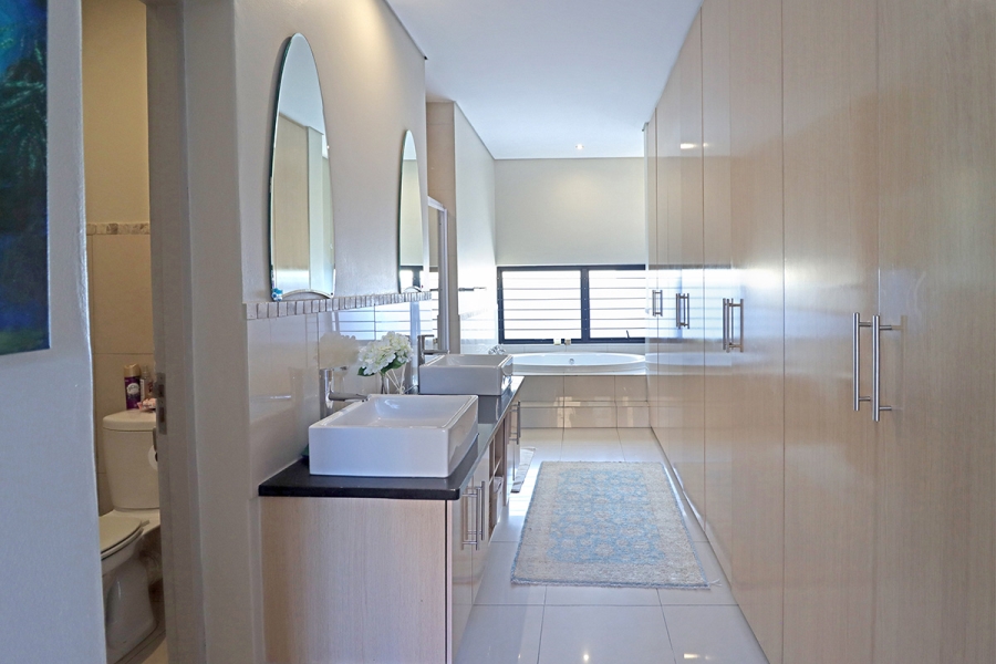 3 Bedroom Property for Sale in Bryanston Gauteng