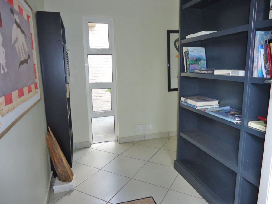 To Let 1 Bedroom Property for Rent in Atholl Gauteng