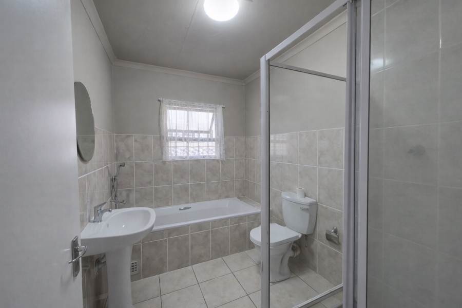 2 Bedroom Property for Sale in Parkrand Gauteng