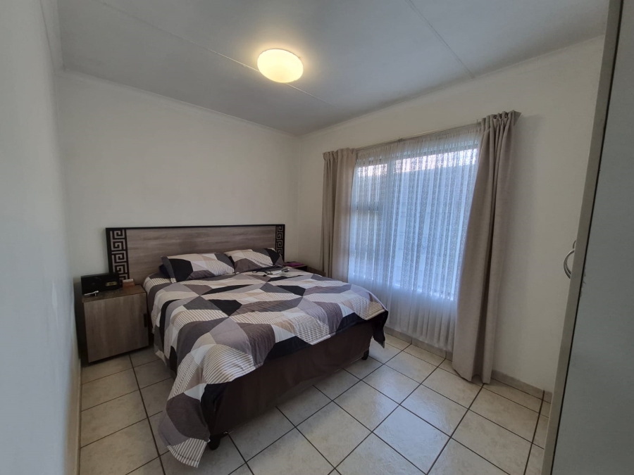 2 Bedroom Property for Sale in Parkrand Gauteng