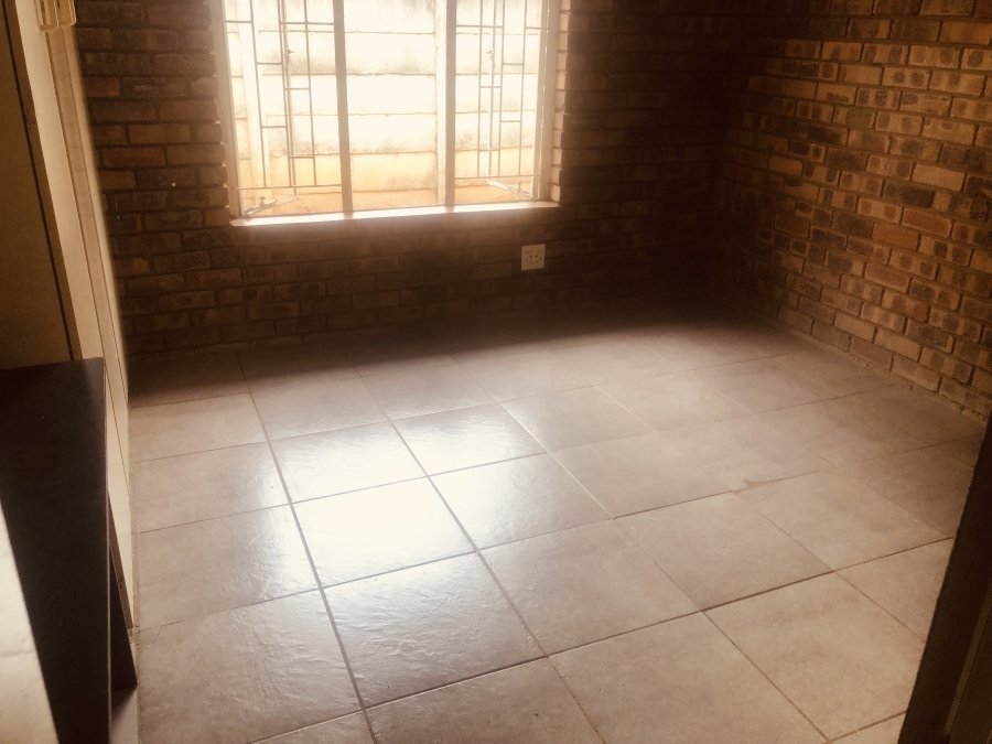 10 Bedroom Property for Sale in Pretoria North Gauteng