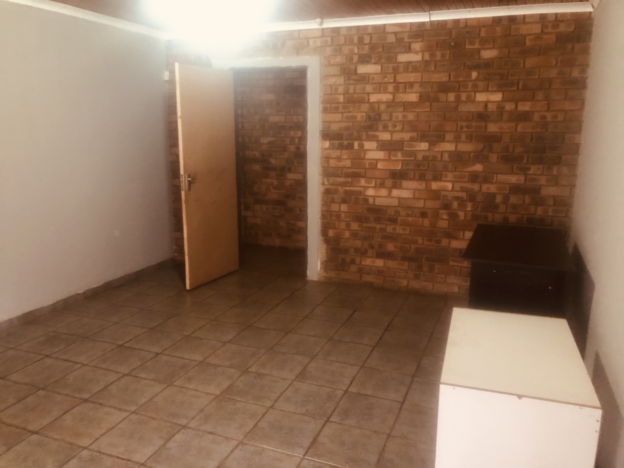 10 Bedroom Property for Sale in Pretoria North Gauteng